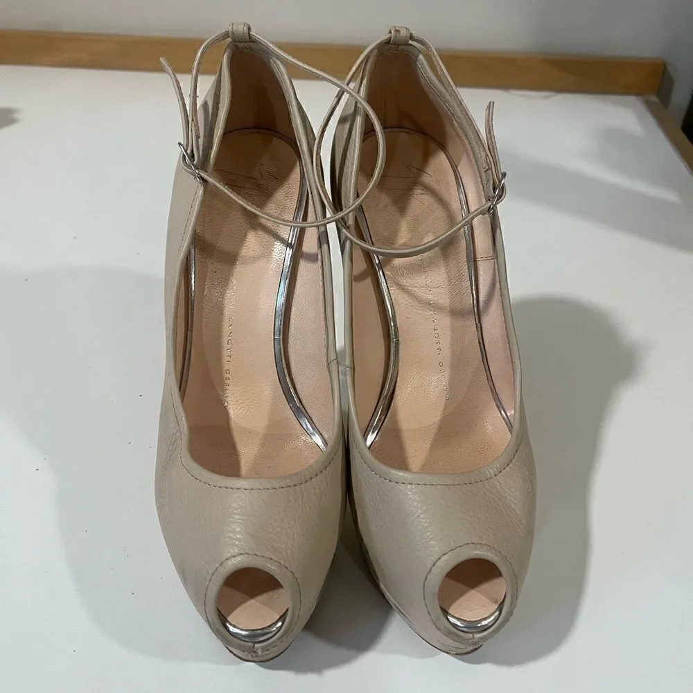Giuseppe Zanotti giuseppe zanotti